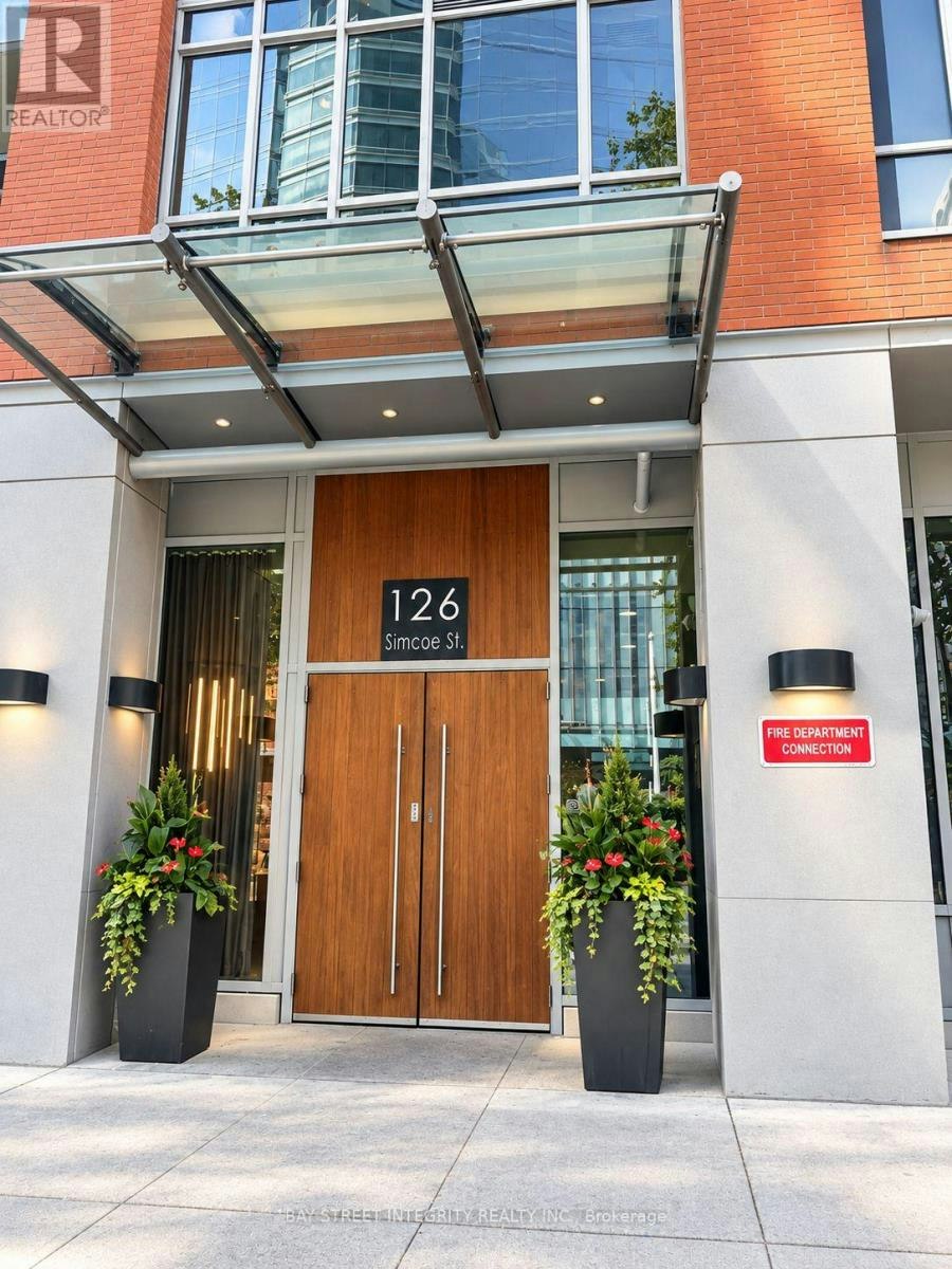 1405-126 Simcoe Street, Toronto, ON, M5H 4E6