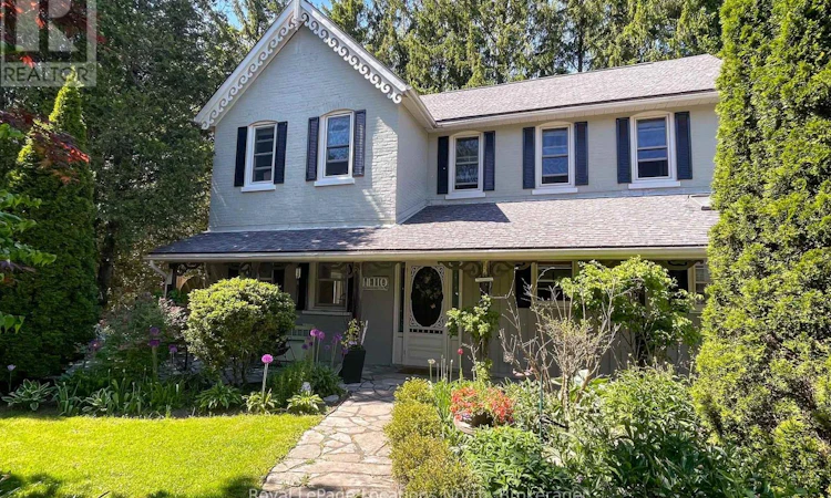 44 Parkview Avenue