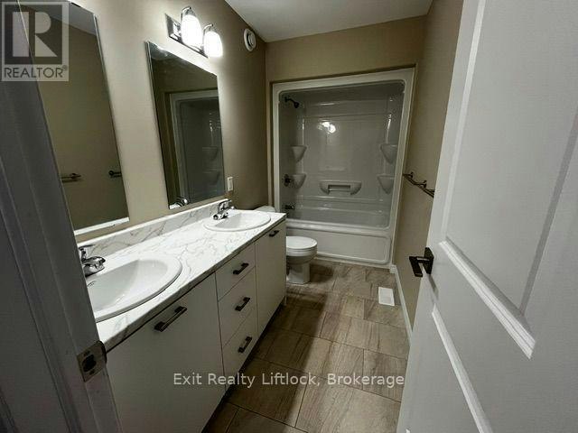 232 O'neil Street, Smith-Ennismore-Lakefield, ON, K9K 0H1 - 15