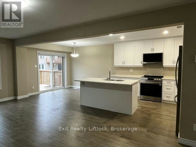 232 O'neil Street, Smith-Ennismore-Lakefield, ON, K9K 0H1 - 6