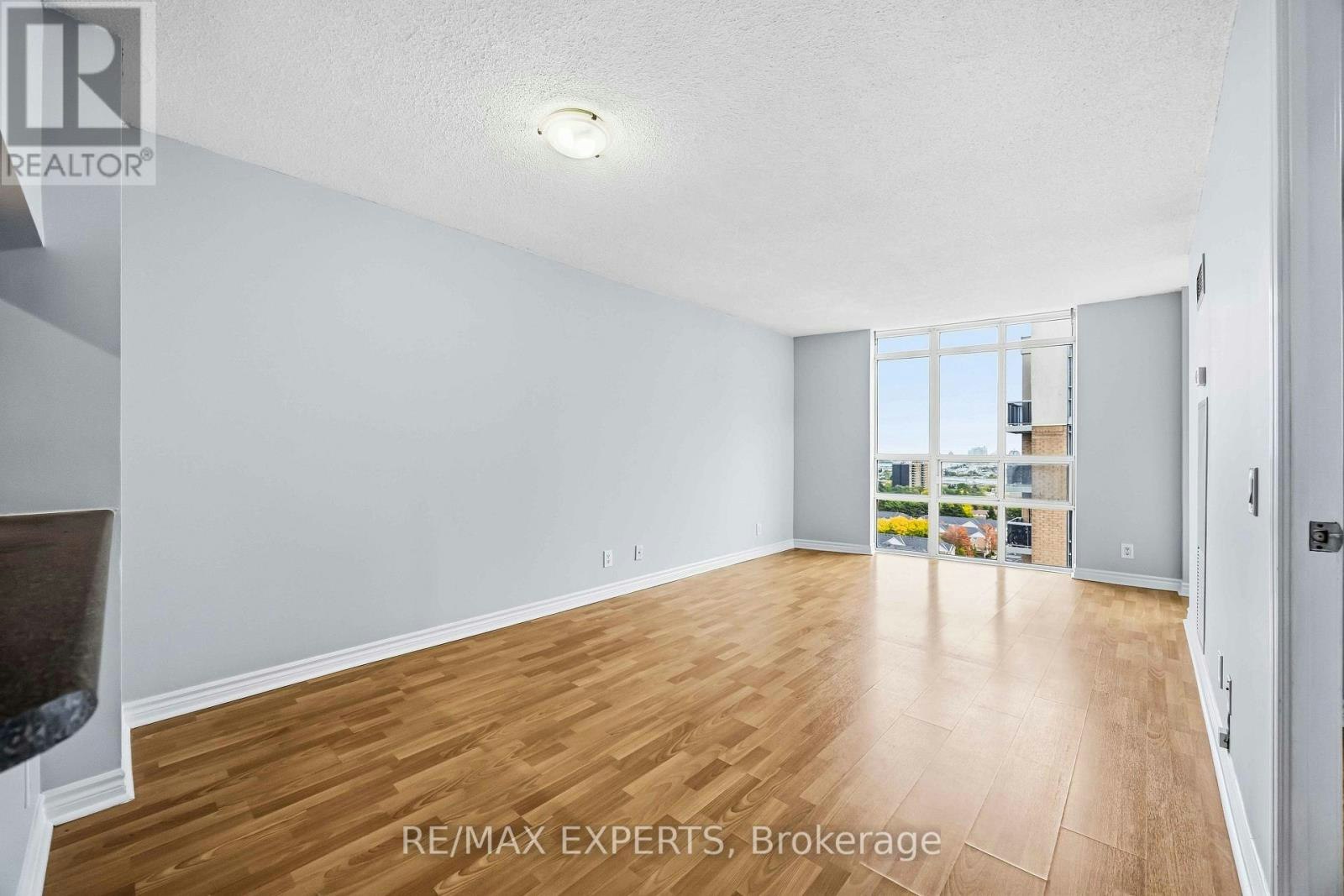 1537-18 Mondeo Drive, Toronto, ON, M1P 5C8 - 7