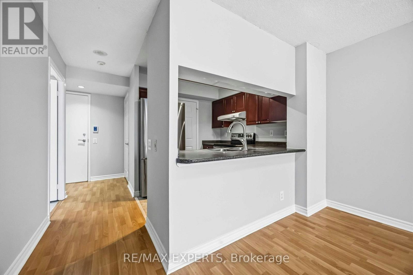 1537-18 Mondeo Drive, Toronto, ON, M1P 5C8 - 12