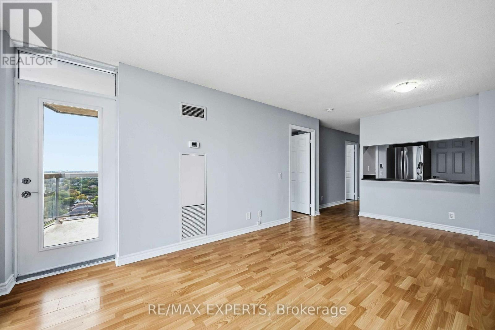 1537-18 Mondeo Drive, Toronto, ON, M1P 5C8 - 10