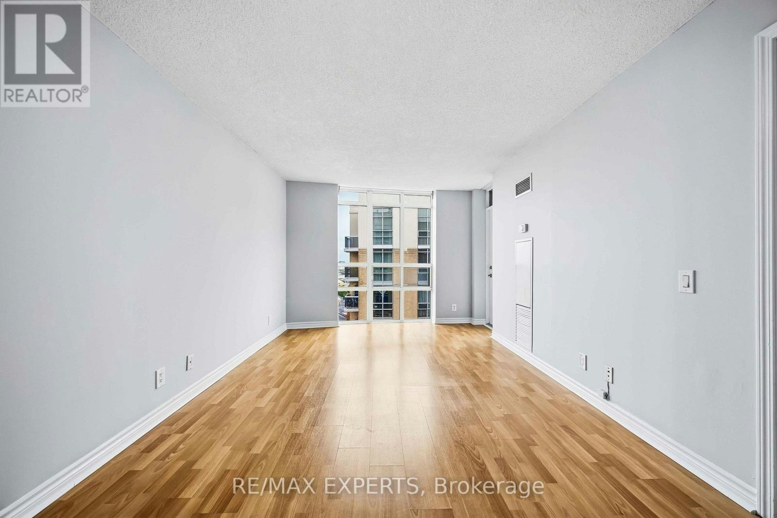 1537-18 Mondeo Drive, Toronto, ON, M1P 5C8 - 8