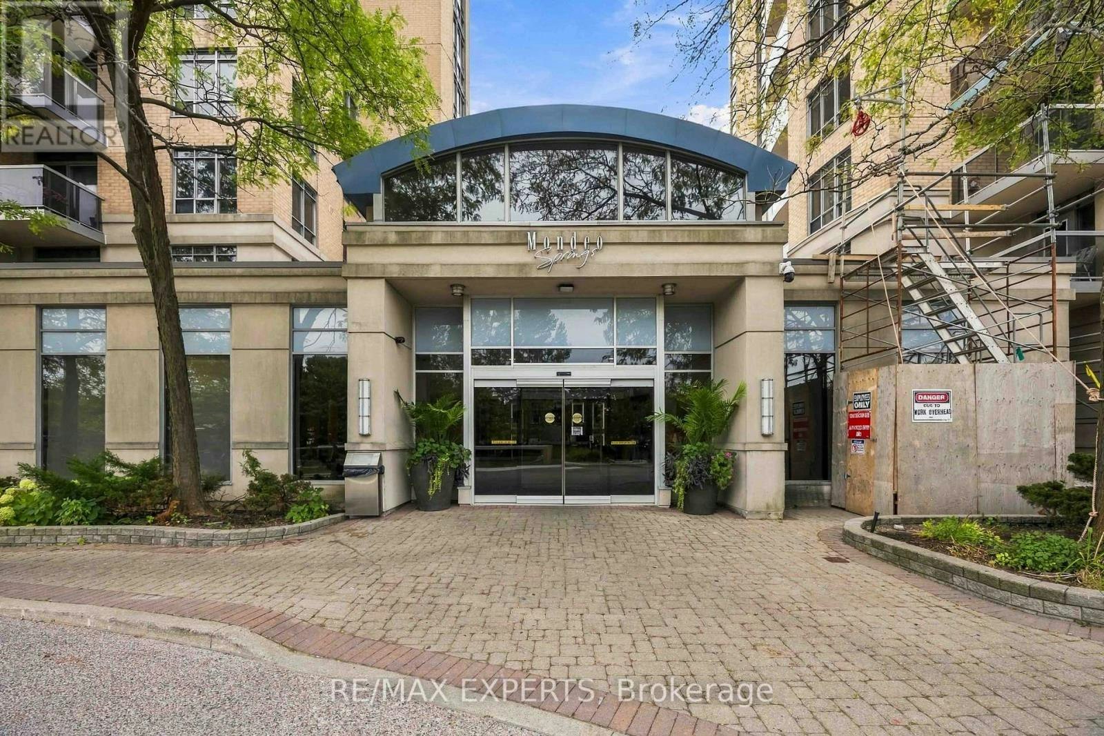 1537-18 Mondeo Drive, Toronto, ON, M1P 5C8 - 3