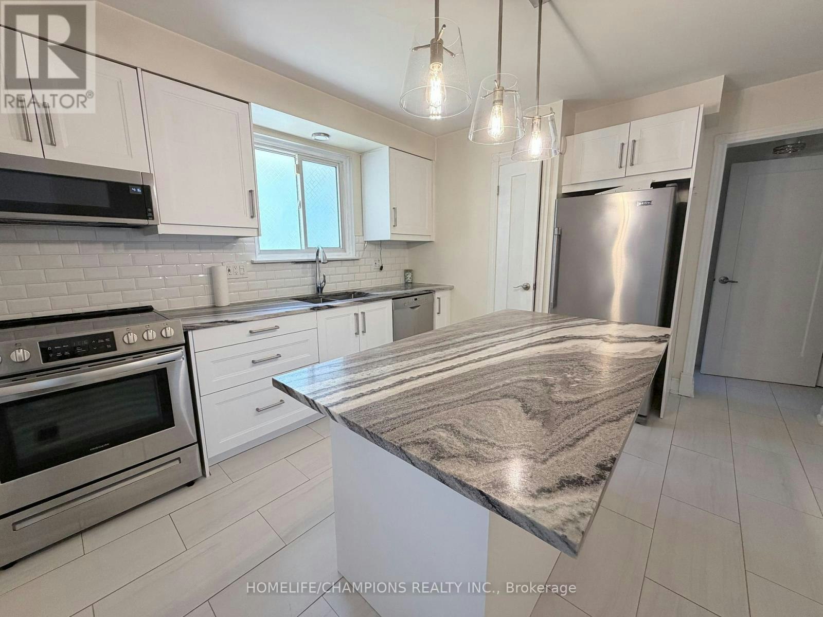 1143 Valley Court, Oshawa, ON, L1J 3M4 - 6