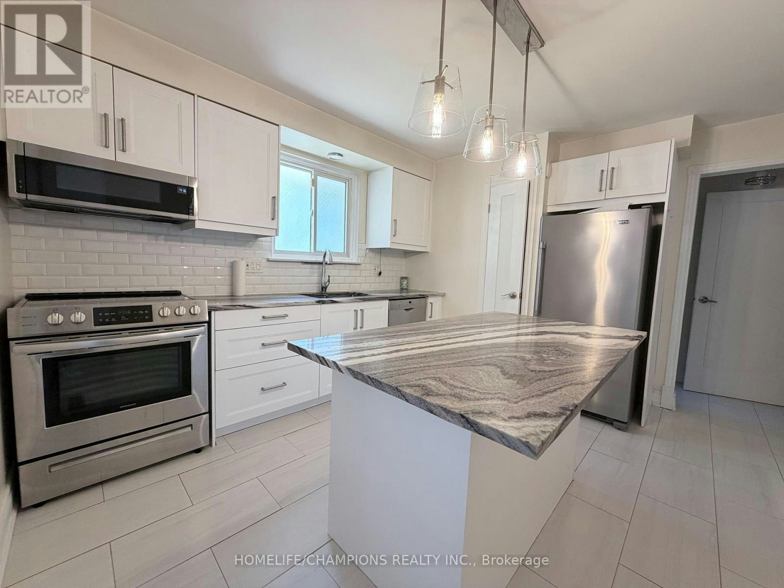 1143 Valley Court, Oshawa, ON, L1J 3M4 - 5
