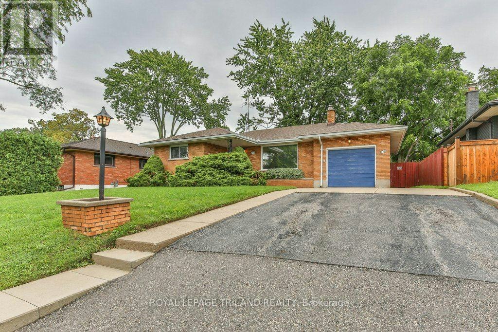 242 Burlington Street, London, ON, N5Z 3W5