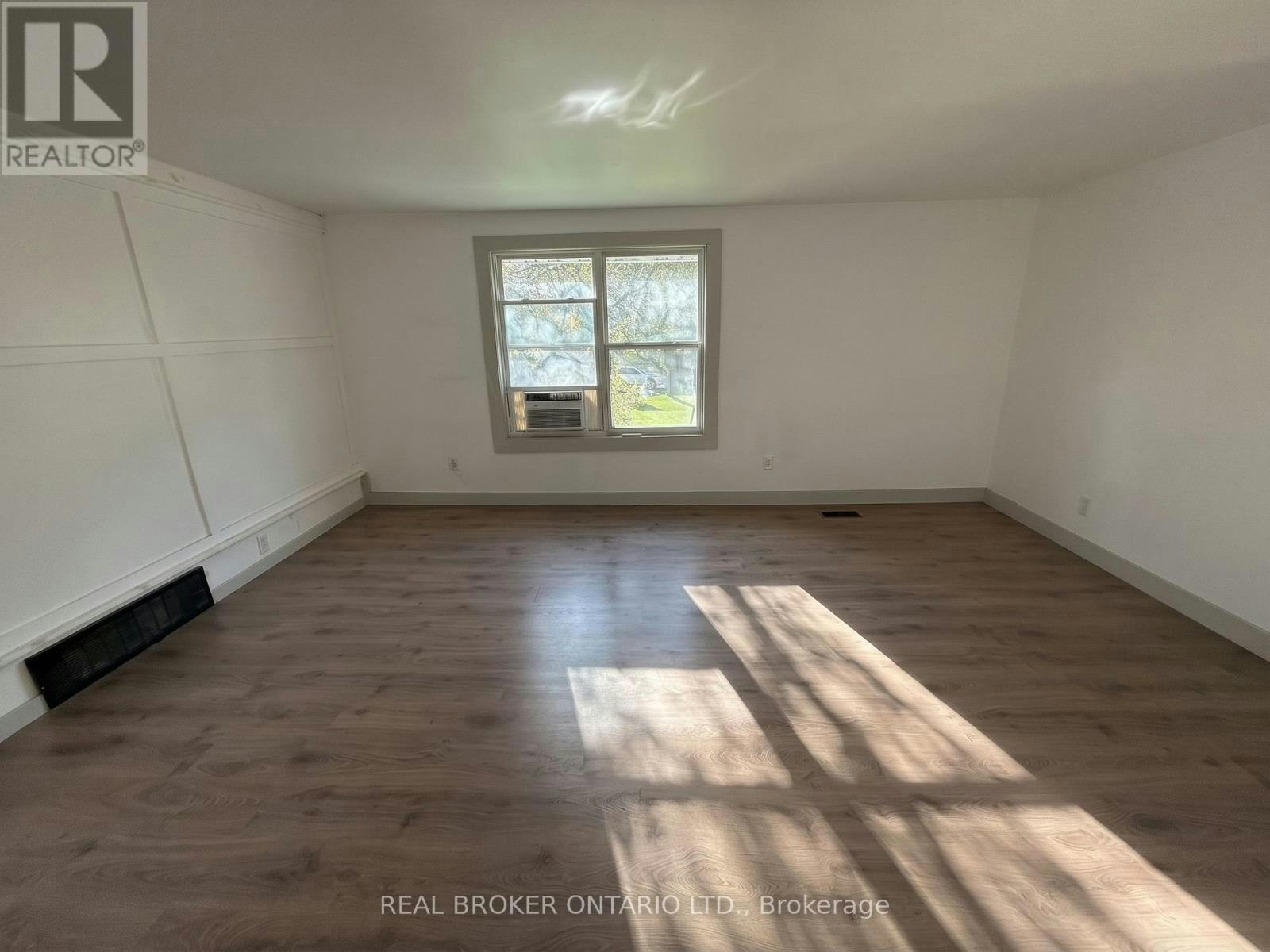 UPPER-23 Second Street, New Tecumseth, ON, L0G 1A0 - 9