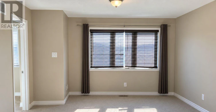 133 Forestbrook Street, Ottawa, ON, K2K 0A8 - 7