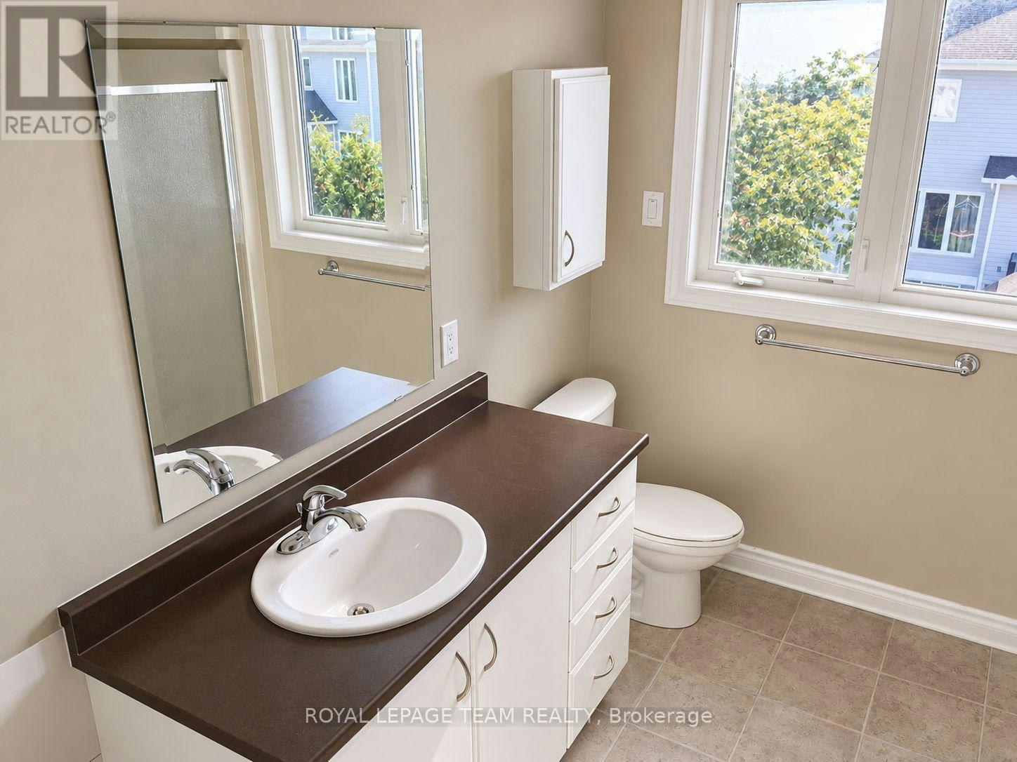 133 Forestbrook Street, Ottawa, ON, K2K 0A8 - 9