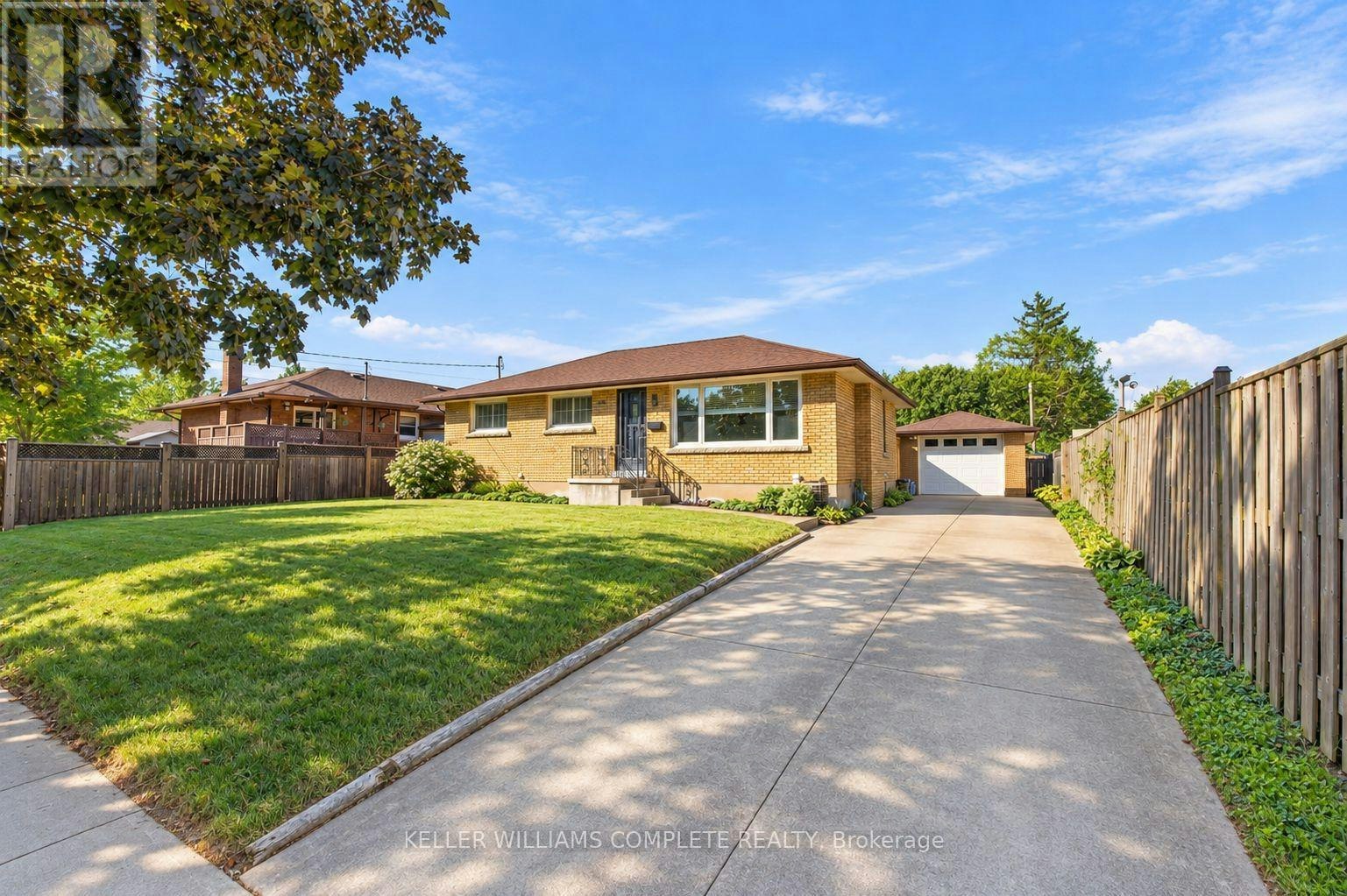 6247 Balmoral Avenue, Niagara Falls, ON, L2E 3A7