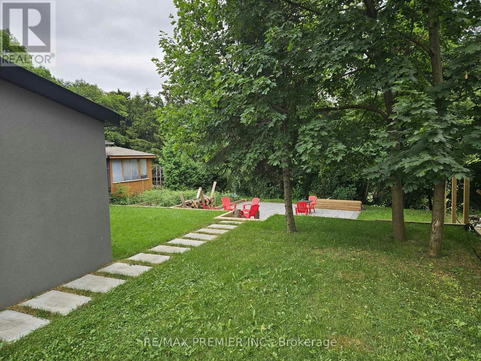 11 Edison Circle, Toronto, ON, M6L 2L3 - 29