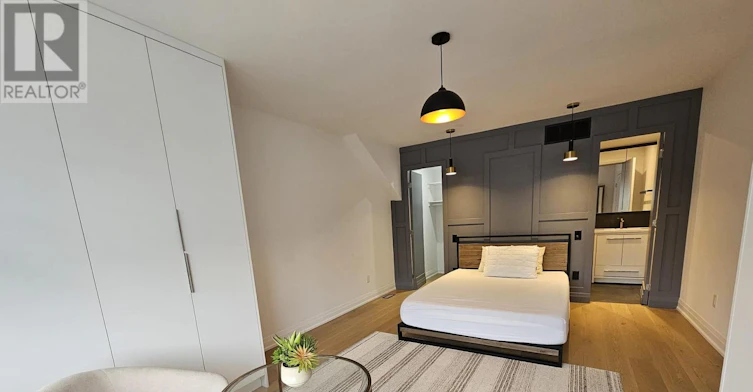 11 Edison Circle, Toronto, ON, M6L 2L3 - 17