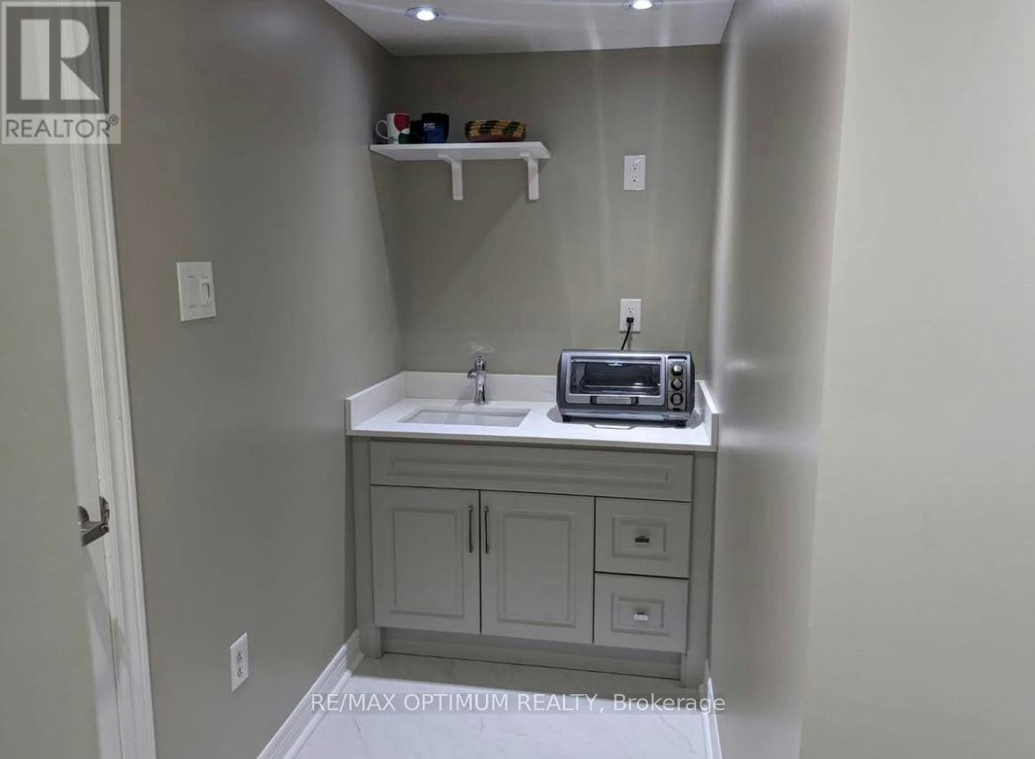 30 Arizona Drive, Brampton, ON, L6Y 0R6 - 4