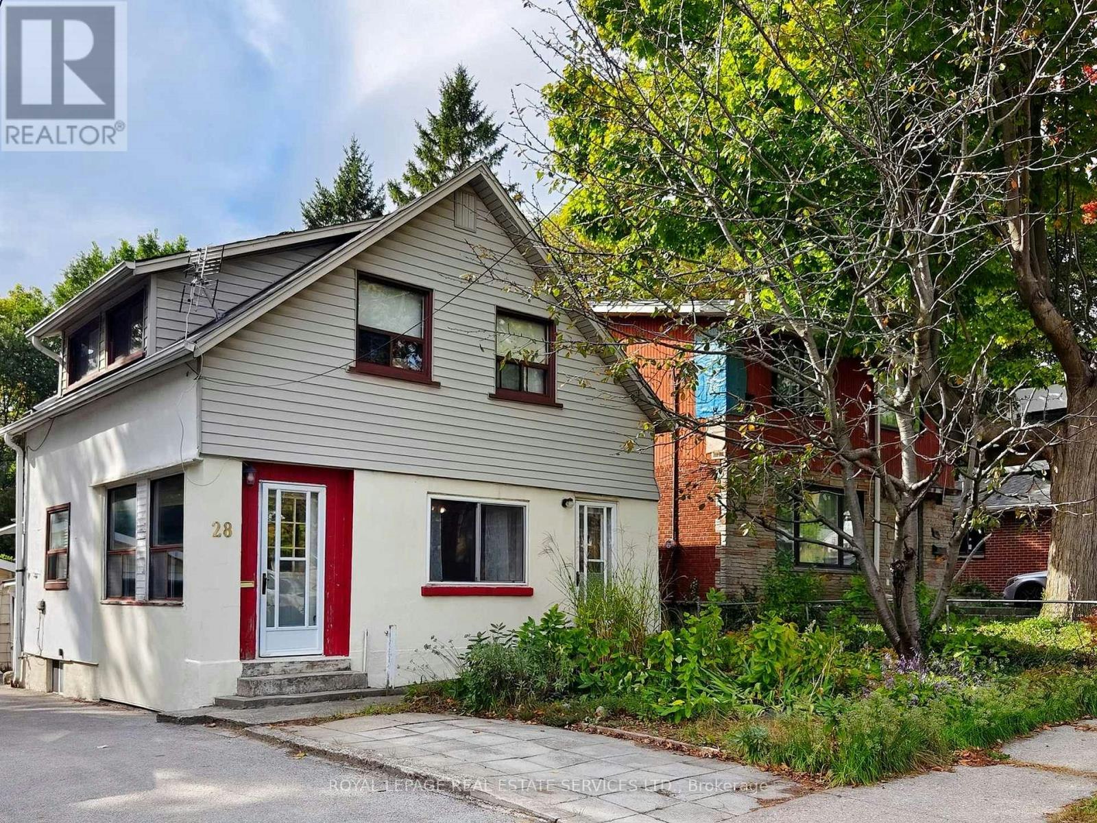 28 Mcintosh Avenue, Toronto, ON, M8Y 3E2