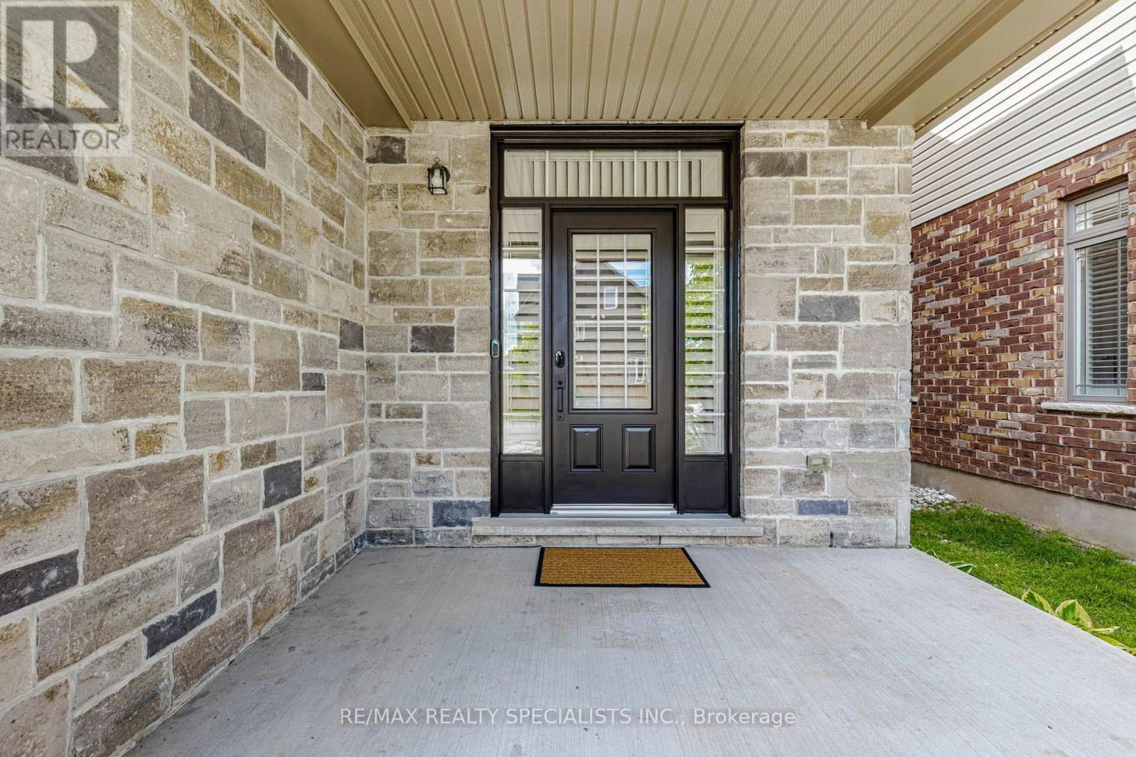 MAIN & UPPER-117 Norma Crescent, Guelph, ON, N1E 0K5 - 2