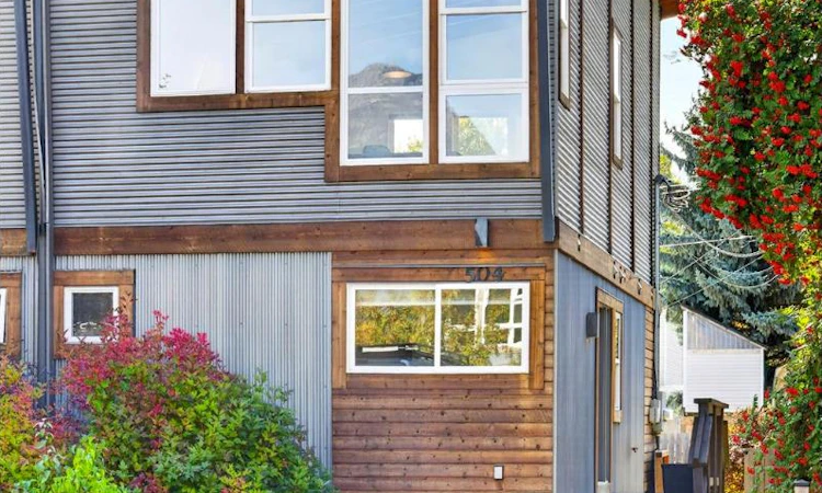 504 A 10th Street