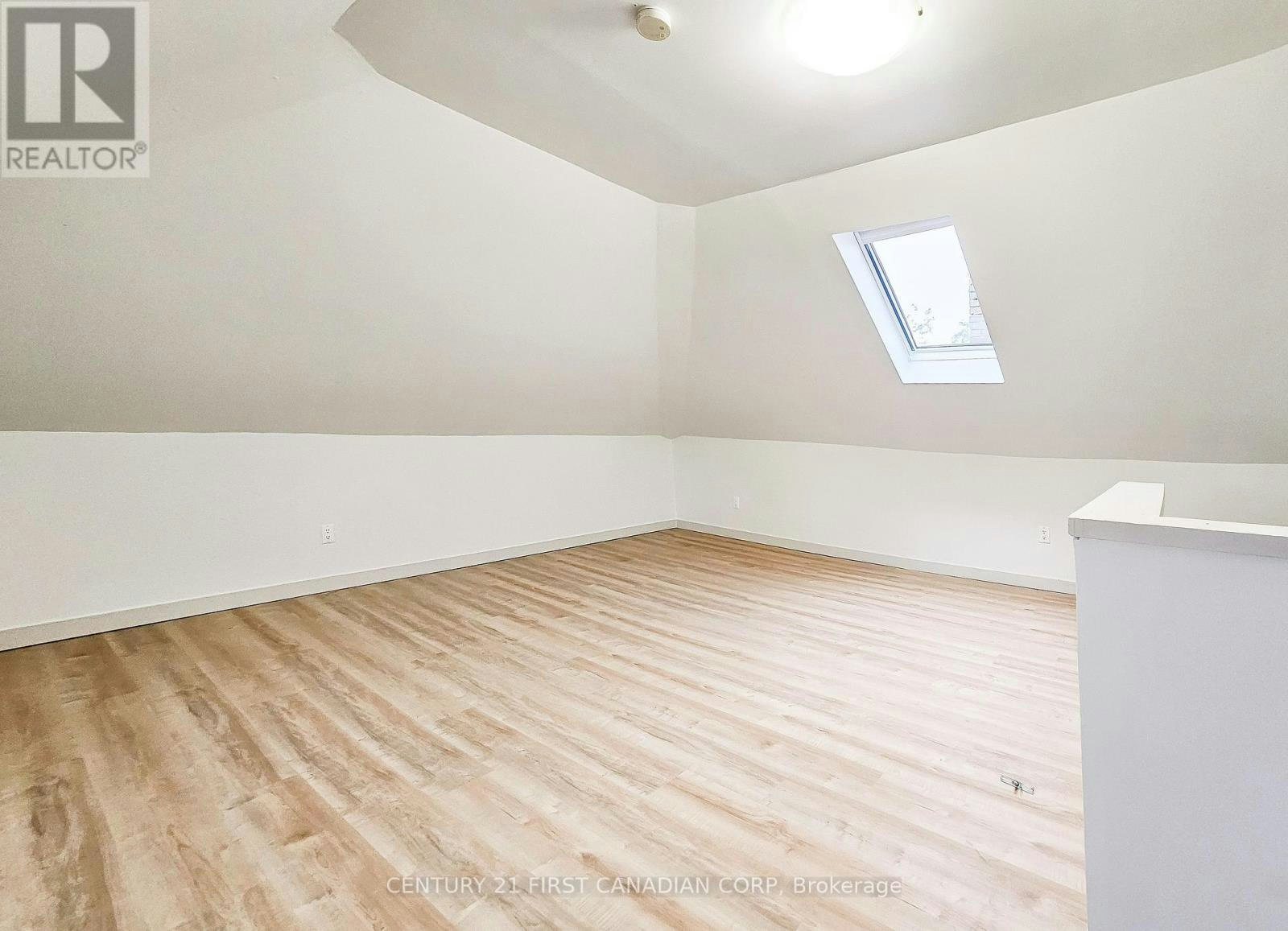 2-859 Dundas Street, London, ON, N5W 2Z8 - 8