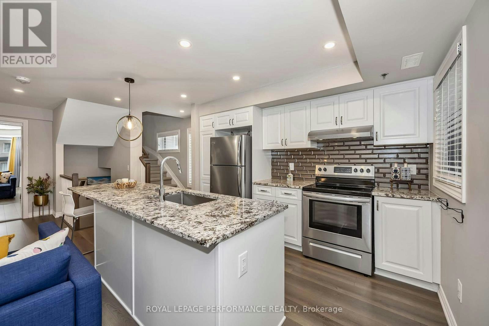 547 Ozawa Private, Ottawa, ON, K1K 4Z8 - 9