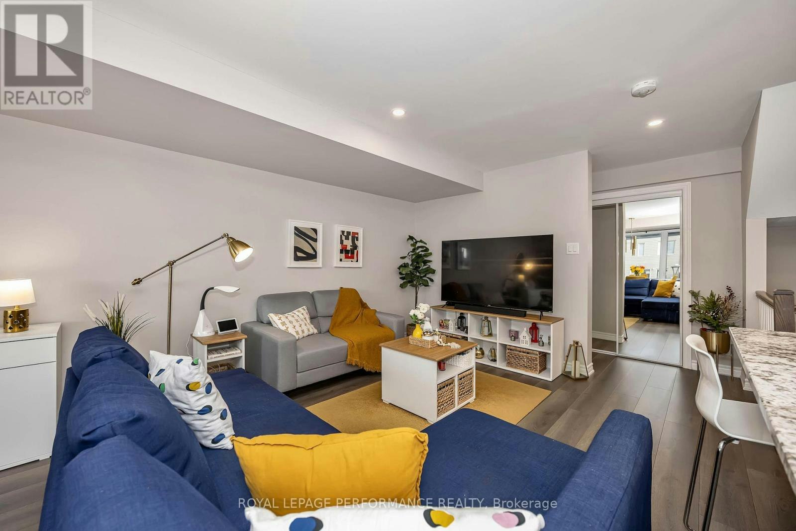 547 Ozawa Private, Ottawa, ON, K1K 4Z8 - 7