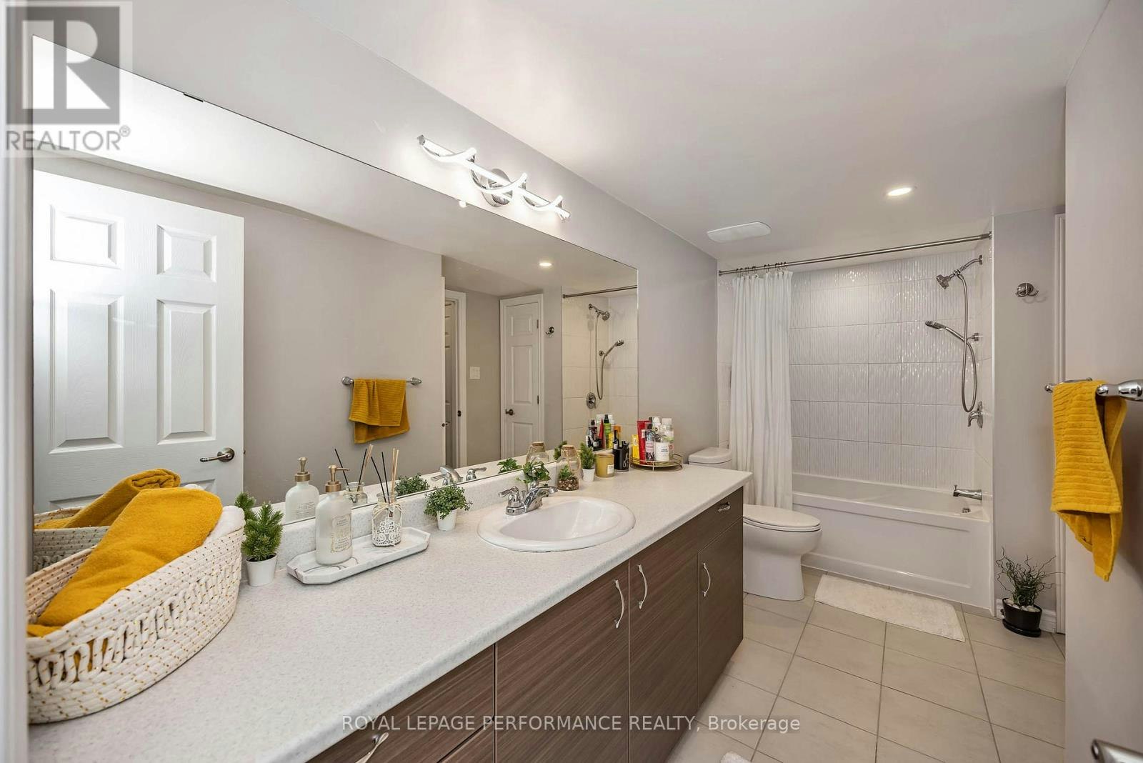 547 Ozawa Private, Ottawa, ON, K1K 4Z8 - 17