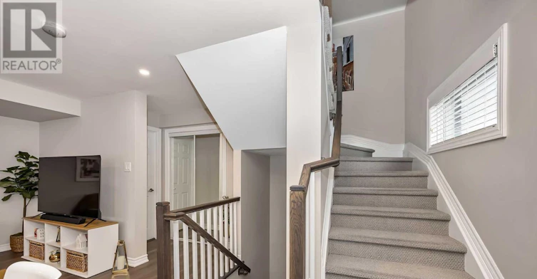 547 Ozawa Private, Ottawa, ON, K1K 4Z8 - 13