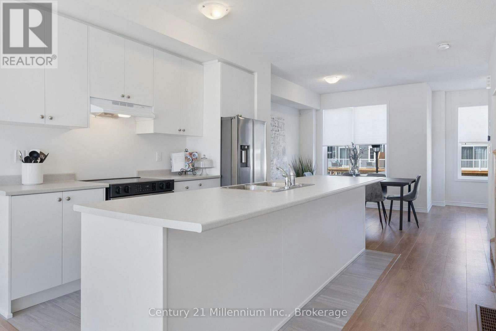 93 Surf Drive, Wasaga Beach, ON, L9Z 0L2 - 17