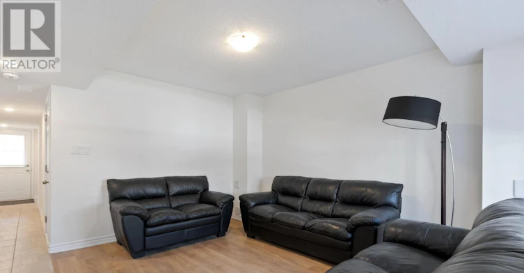 93 Surf Drive, Wasaga Beach, ON, L9Z 0L2 - 10