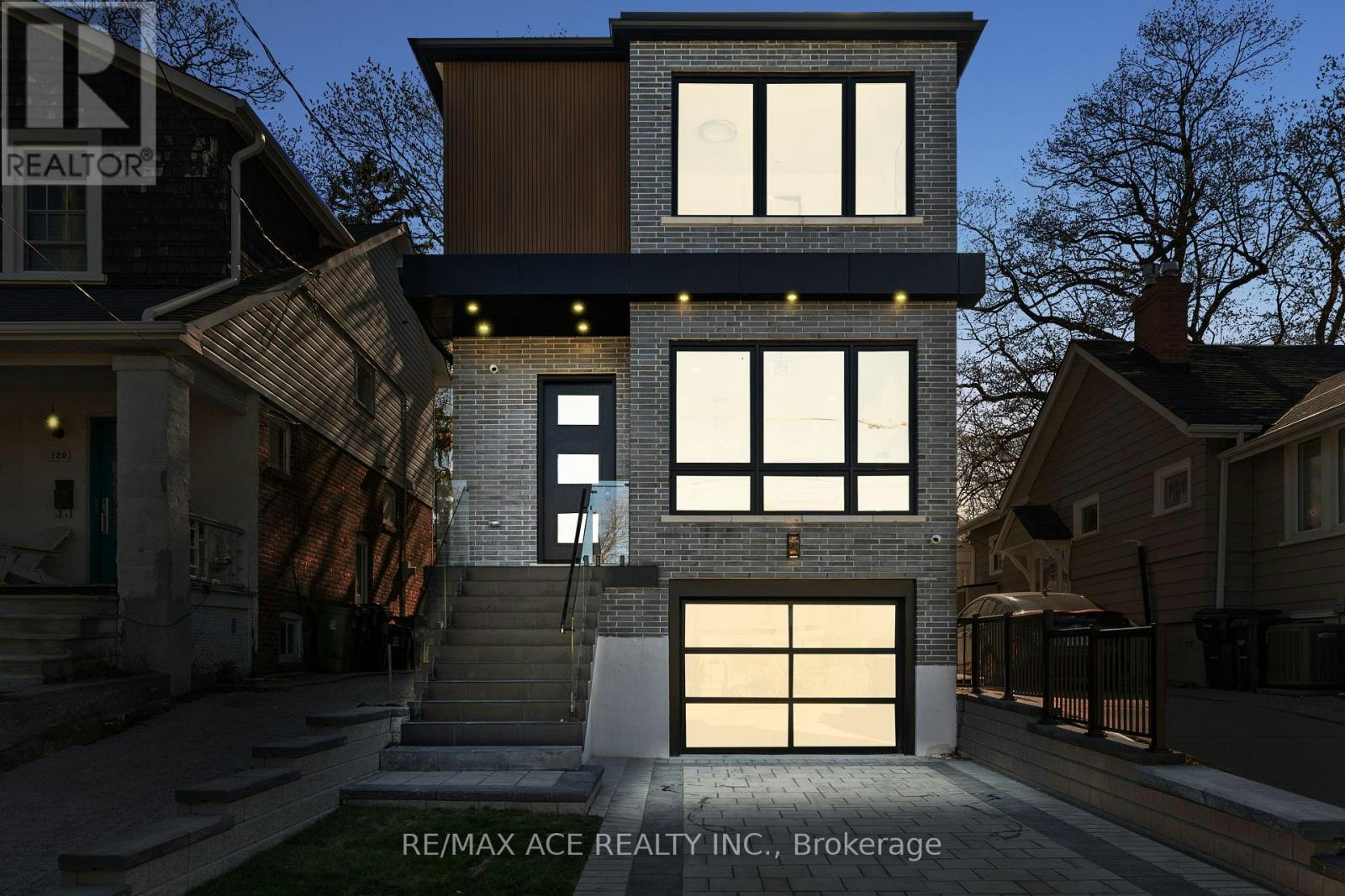 122 Warden Avenue, Toronto, ON, M1N 2Z4