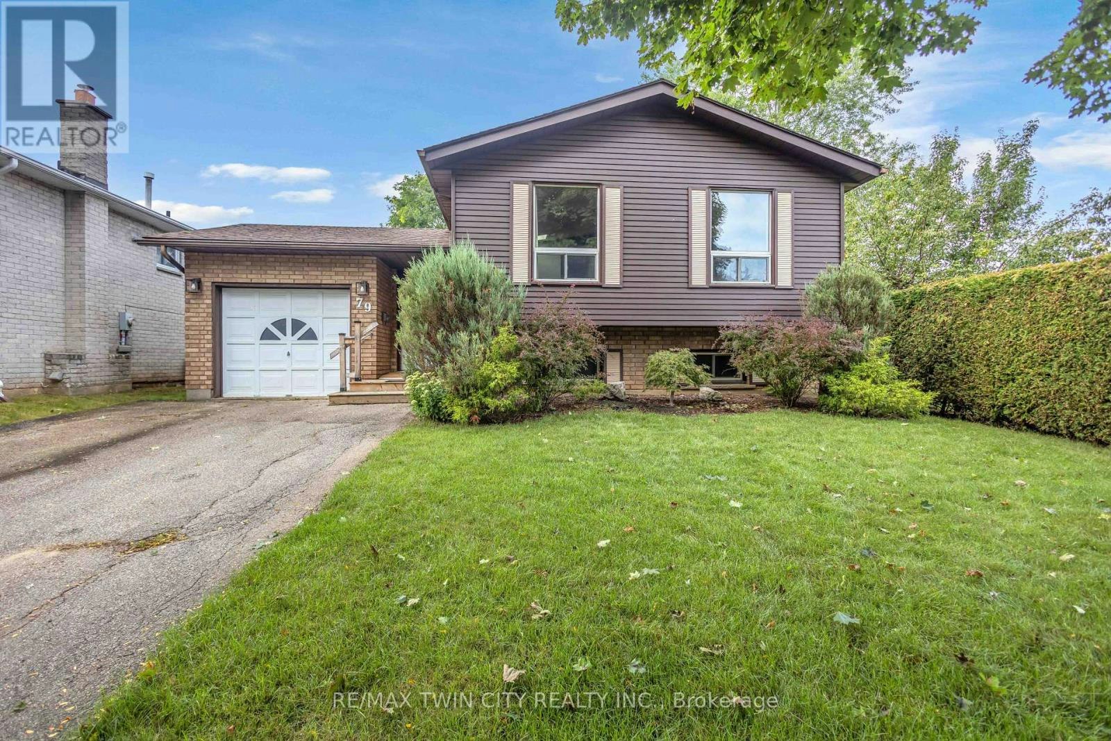 79 Hobart Crescent, Brantford, ON, N3P 1T7
