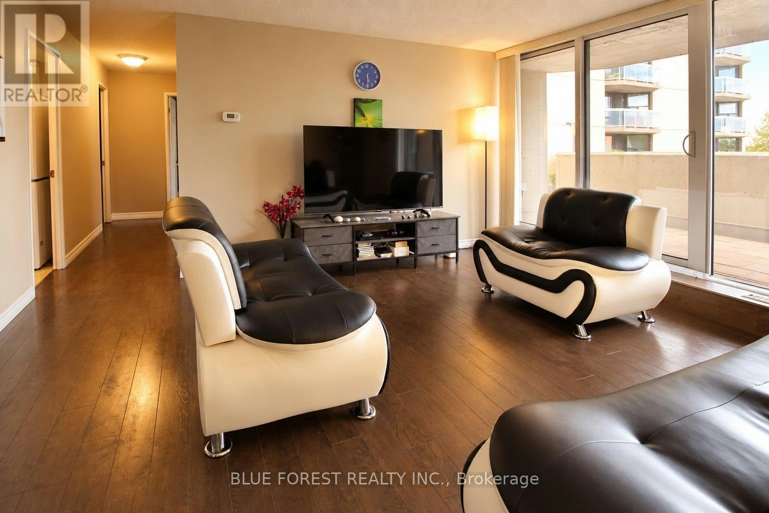 303-323 Colborne Street, London, ON, N6B 3N8 - 12