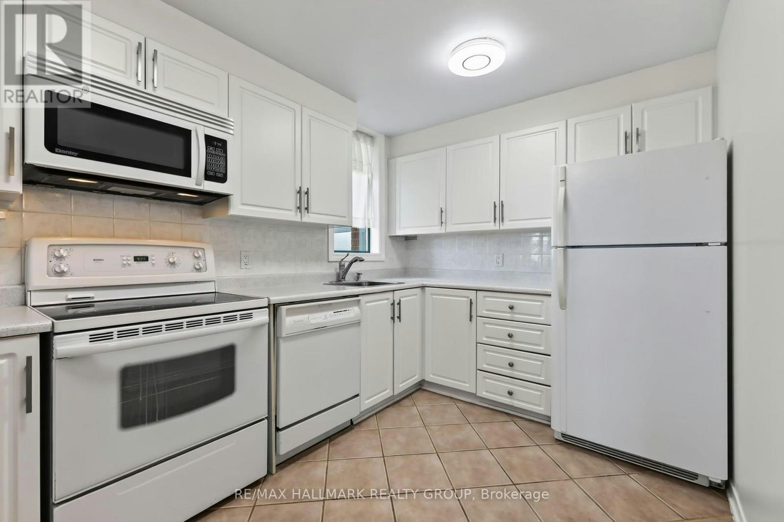 701-1440 Heron Road, Ottawa, ON, K1V 0X2 - 8
