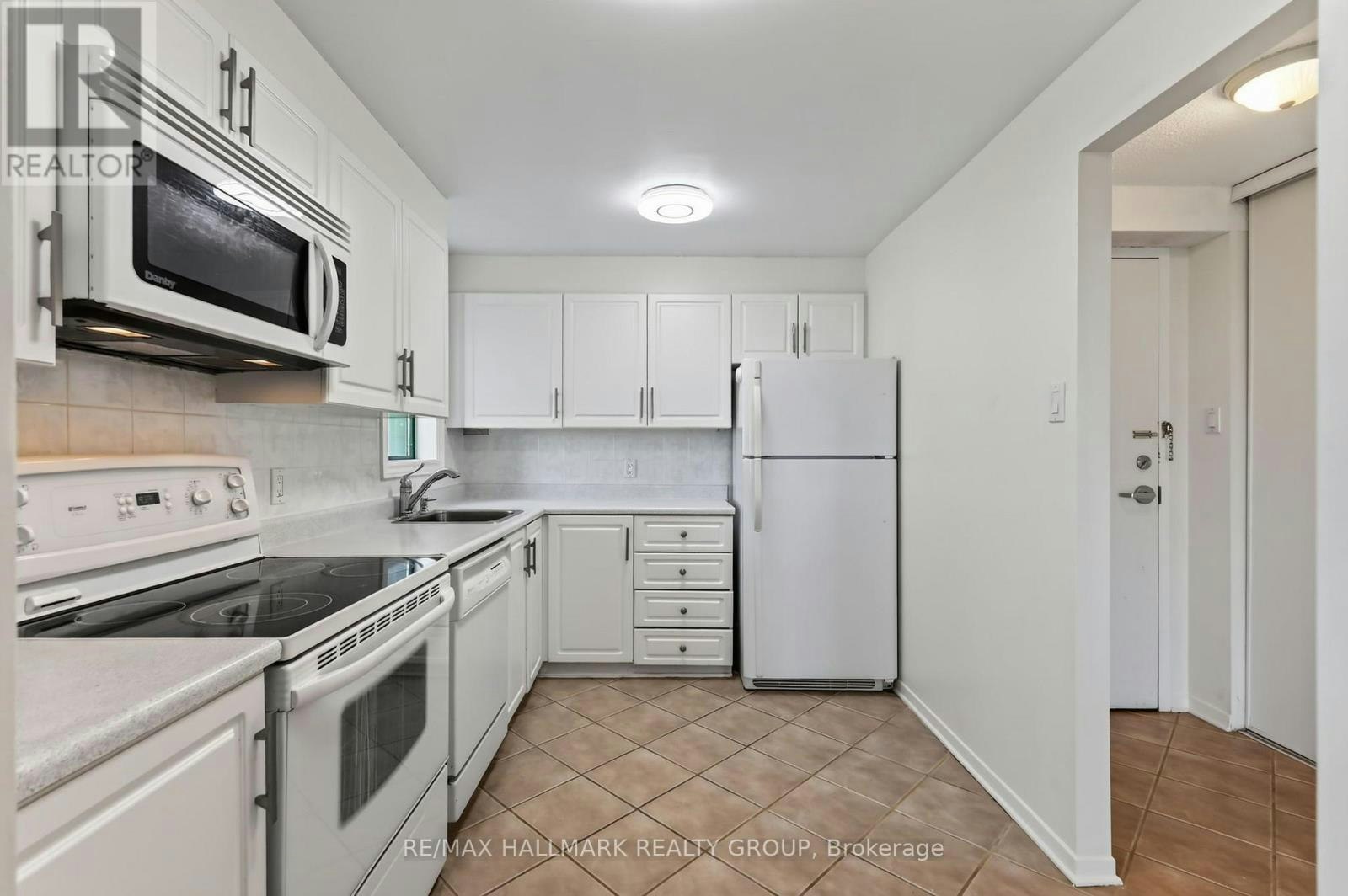 701-1440 Heron Road, Ottawa, ON, K1V 0X2 - 9