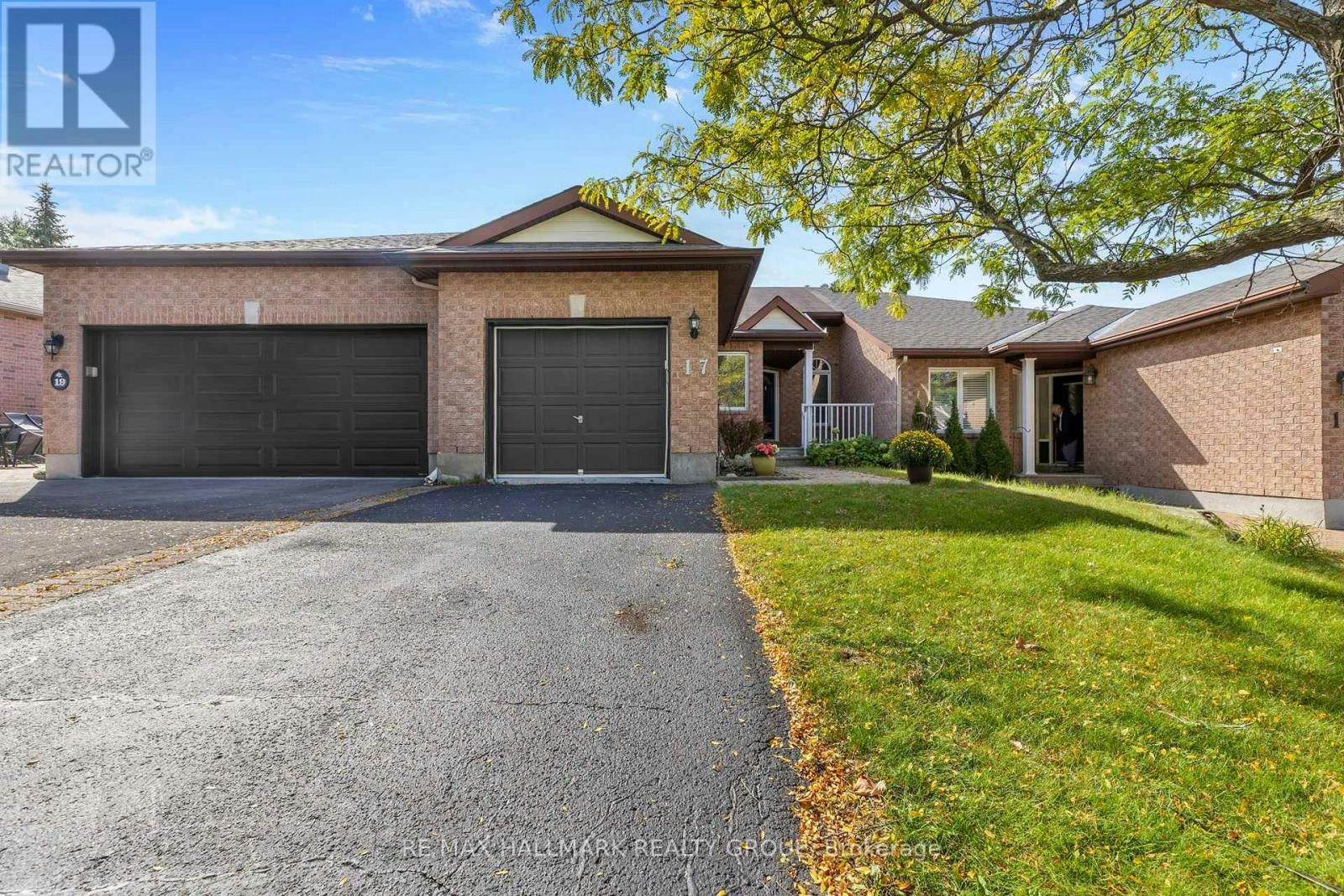 17 Quinterra Court, Ottawa, ON, K1V 1K8
