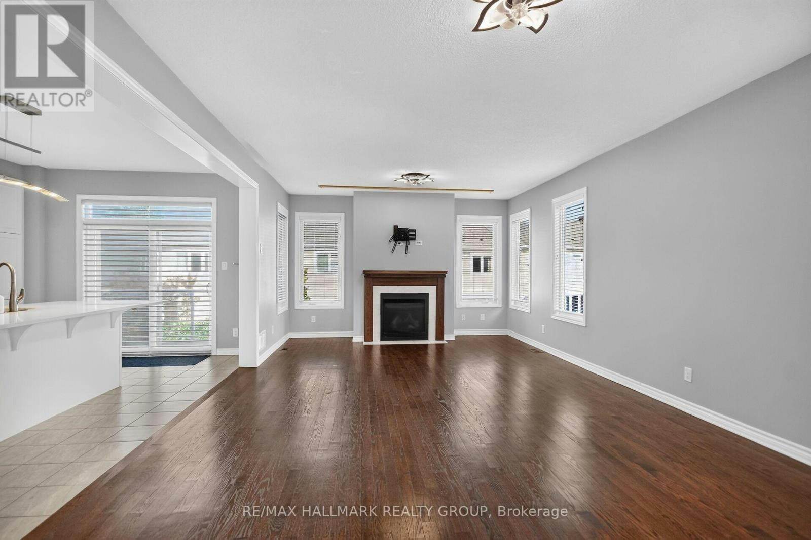 18 Sweetbay Circle, Ottawa, ON, K2S 0W8 - 6