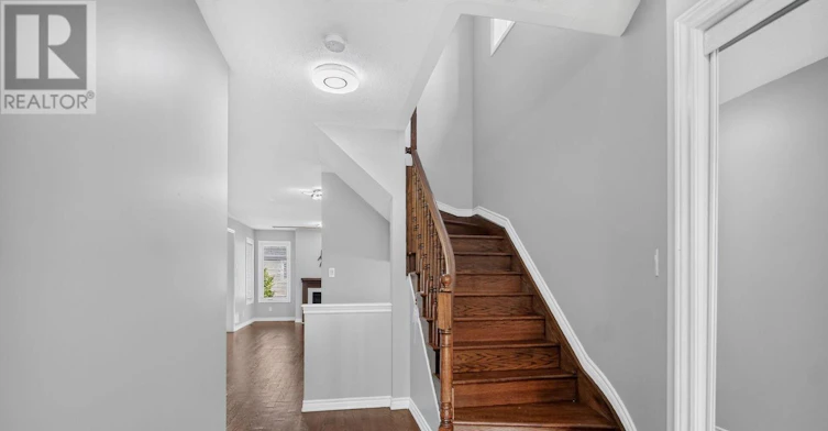 18 Sweetbay Circle, Ottawa, ON, K2S 0W8 - 5