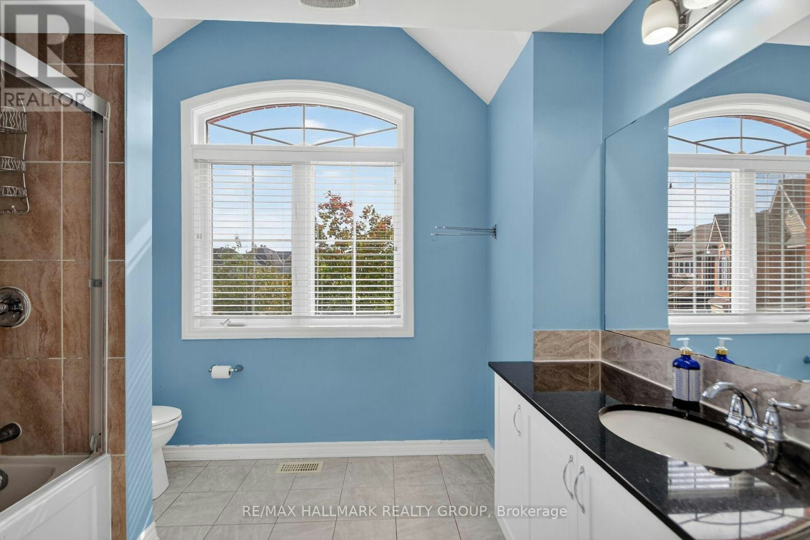 18 Sweetbay Circle, Ottawa, ON, K2S 0W8 - 23
