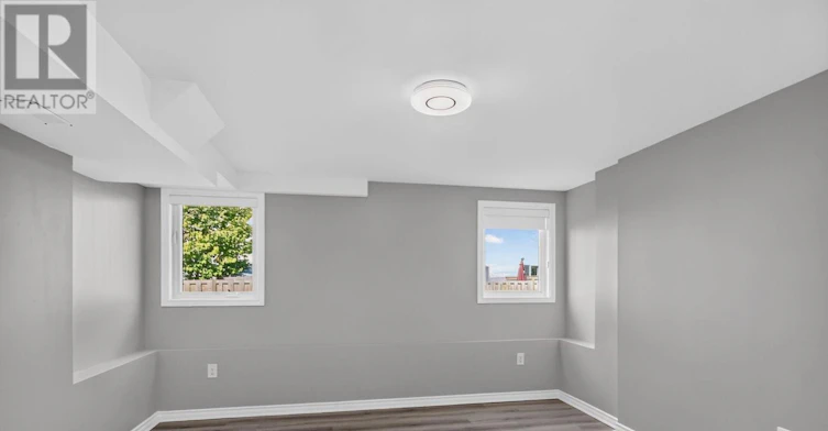 18 Sweetbay Circle, Ottawa, ON, K2S 0W8 - 32