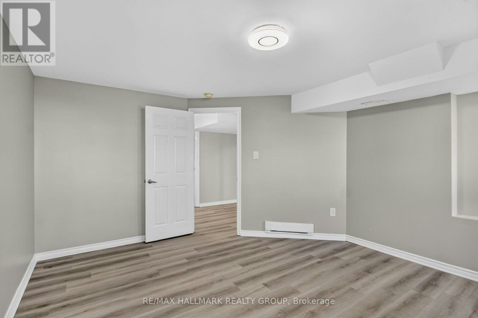 18 Sweetbay Circle, Ottawa, ON, K2S 0W8 - 34