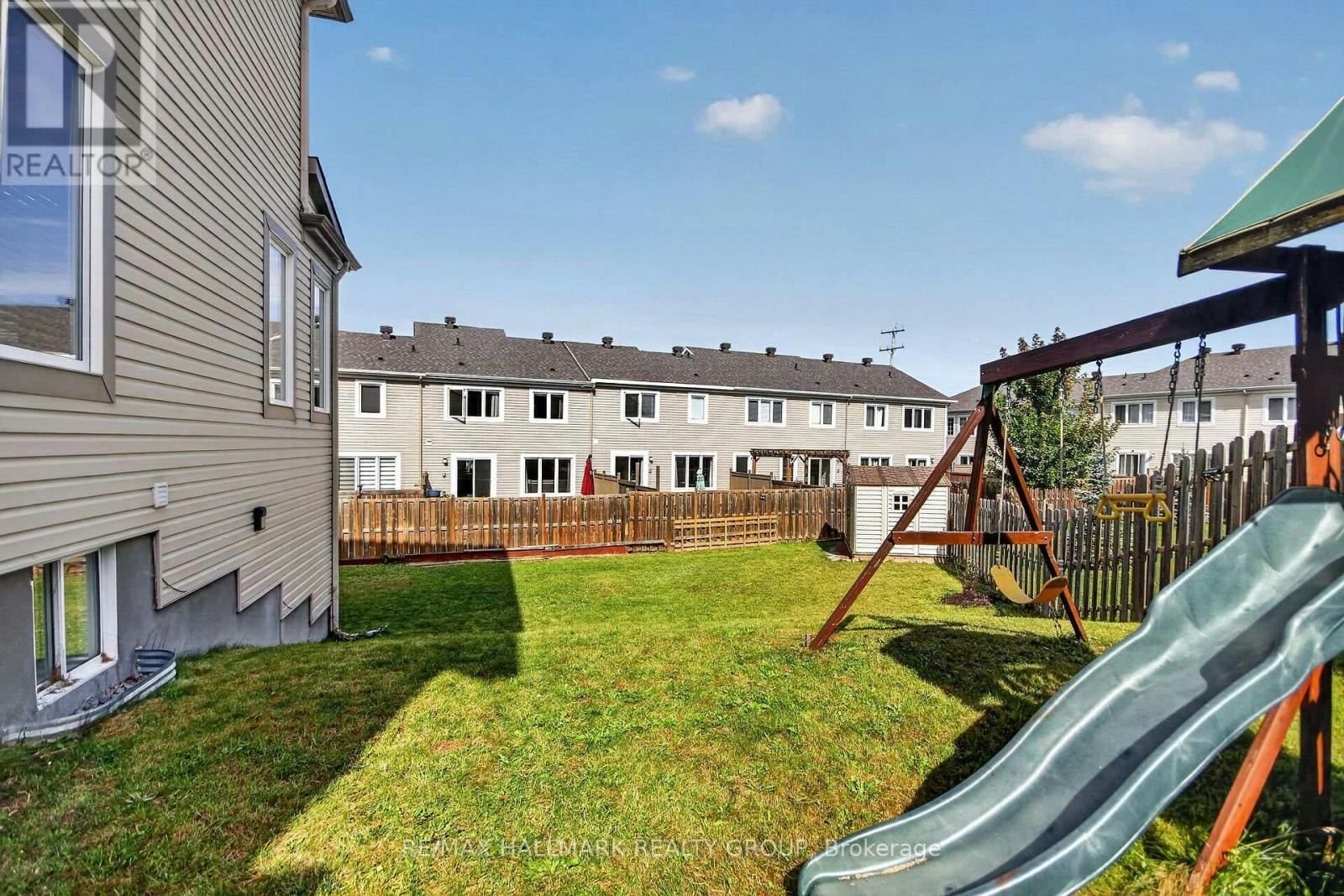 18 Sweetbay Circle, Ottawa, ON, K2S 0W8 - 39