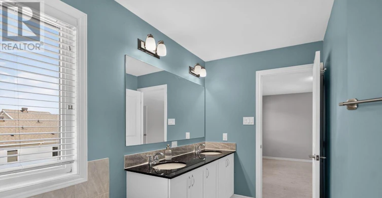 18 Sweetbay Circle, Ottawa, ON, K2S 0W8 - 27