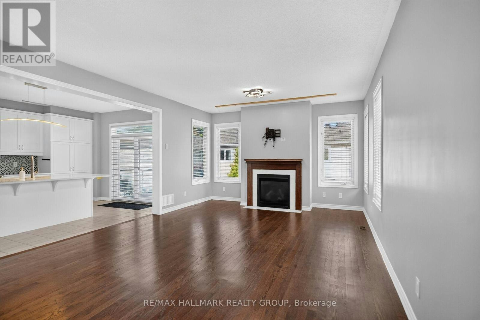 18 Sweetbay Circle, Ottawa, ON, K2S 0W8 - 7
