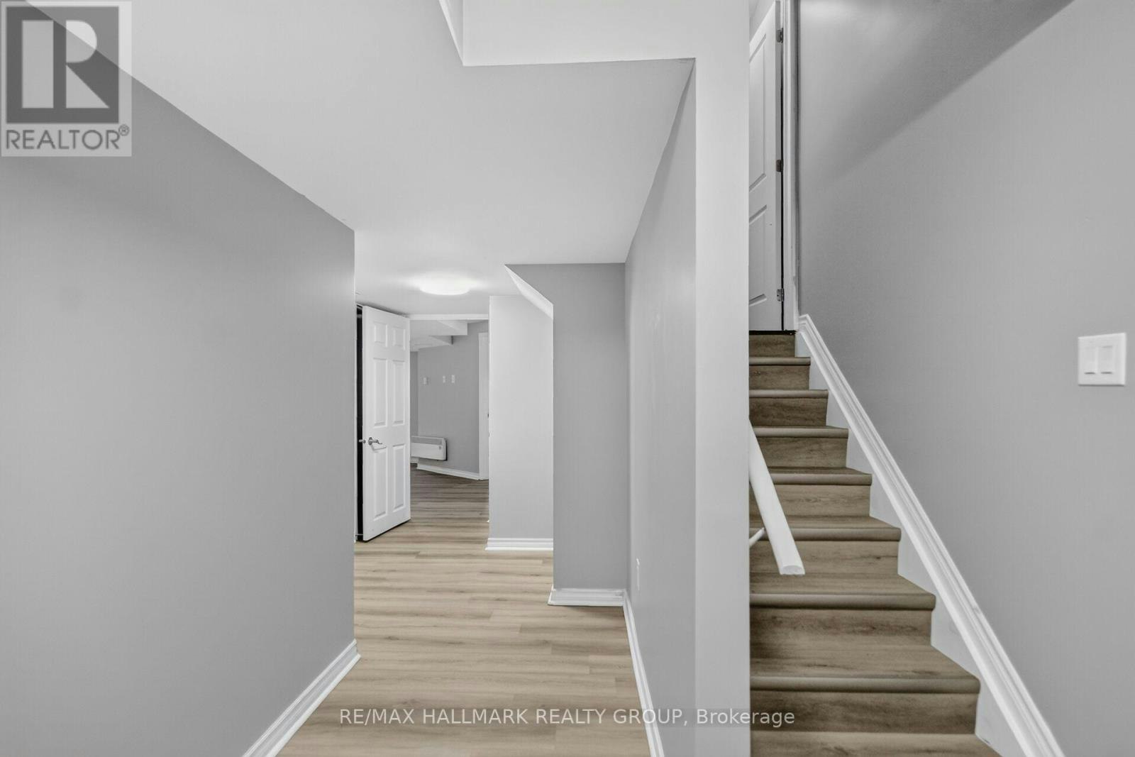 18 Sweetbay Circle, Ottawa, ON, K2S 0W8 - 31