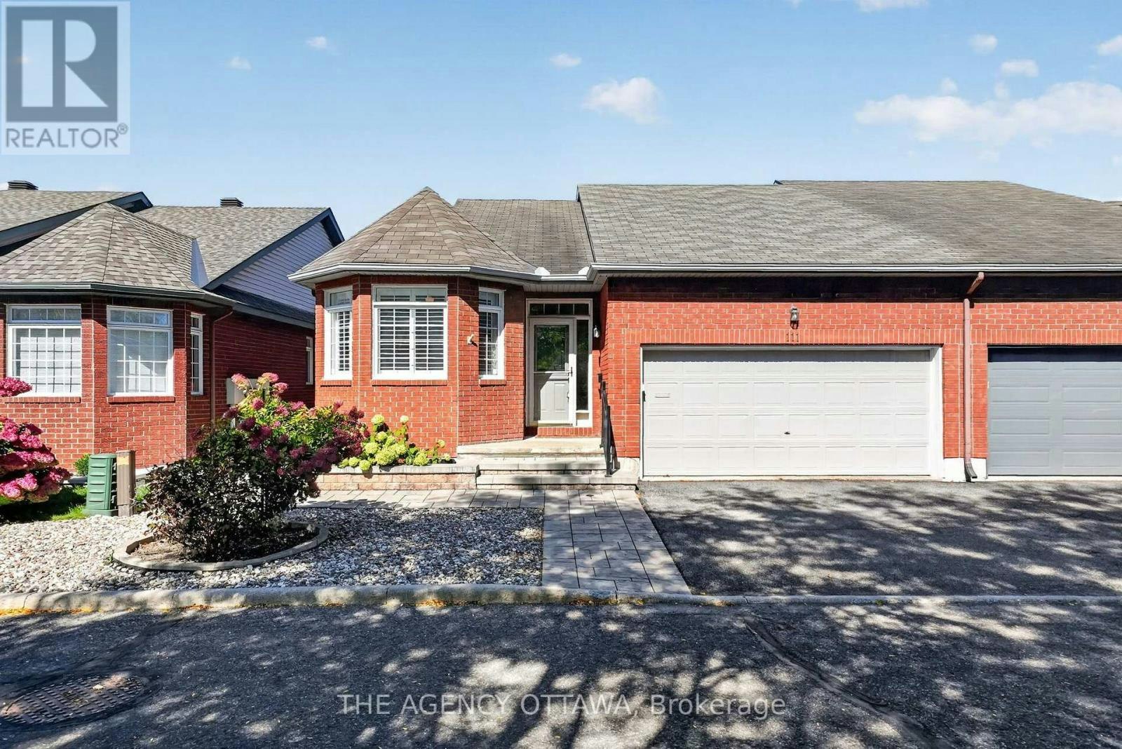 111 Bartlett Private, Ottawa, ON, K1V 2A9