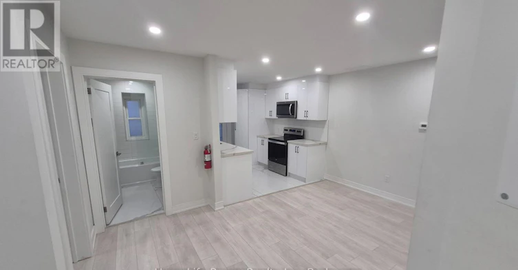 2U-35 Wellington Street, Brantford, ON, N3P 1S8 - 2