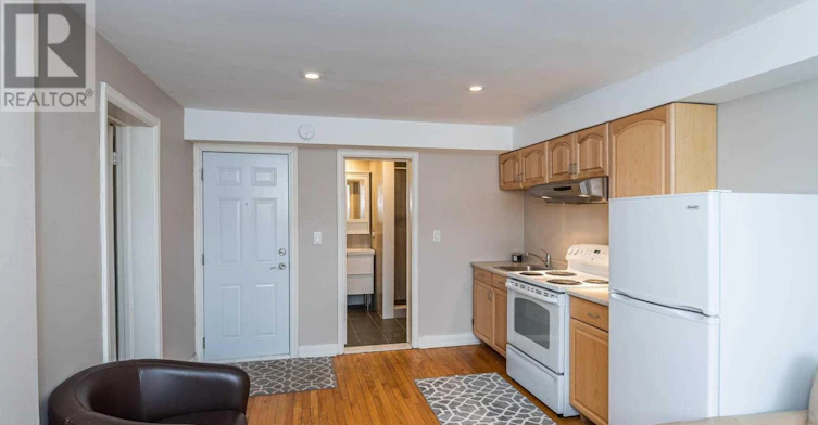 5-15 Markdale Avenue, Toronto, ON, M6C 1S8 - 3