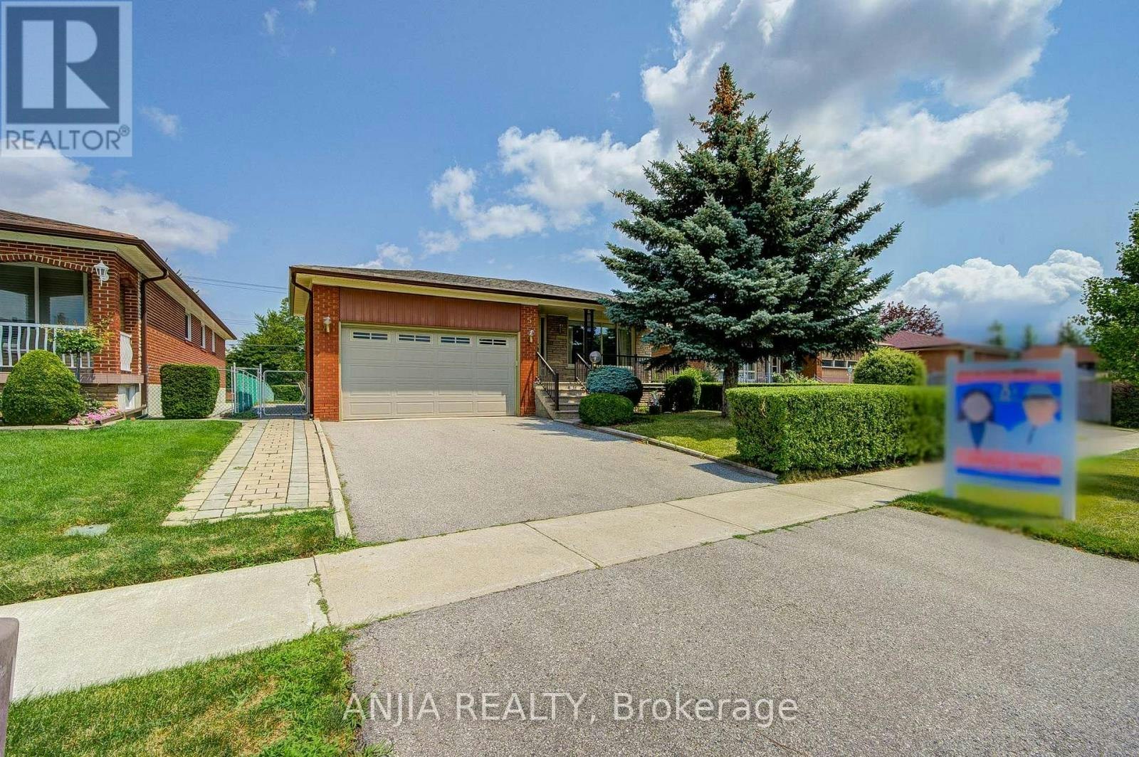 5 Brantford Drive, Toronto, ON, M1W 1E2