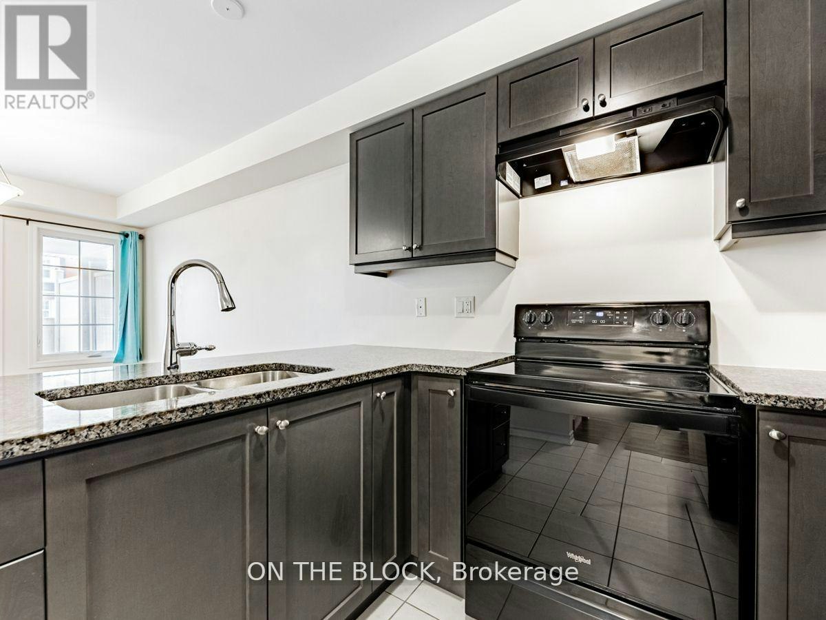 2425 Fall Harvest Crescent, Pickering, ON, L1X 0G1 - 14