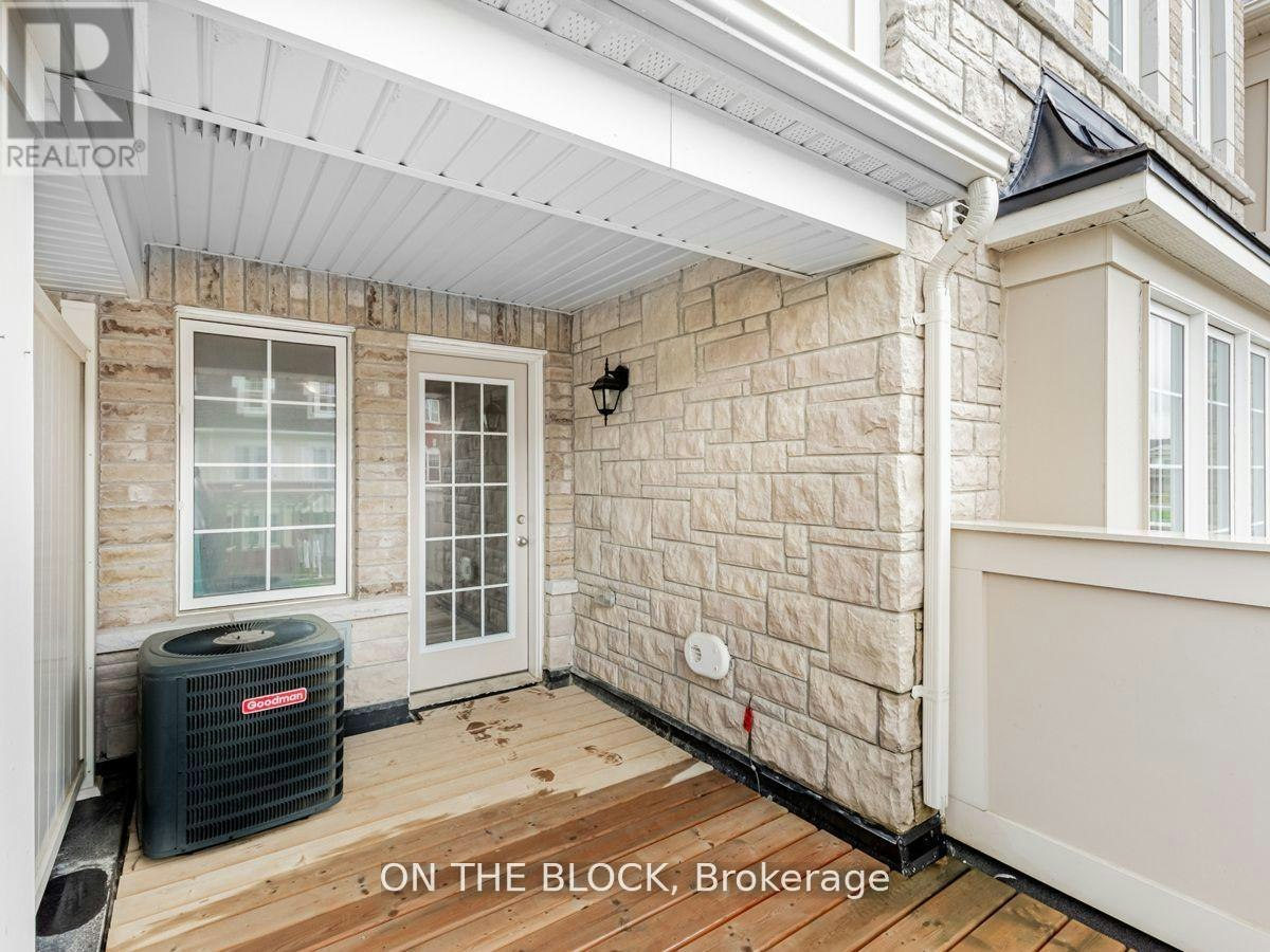 2425 Fall Harvest Crescent, Pickering, ON, L1X 0G1 - 33